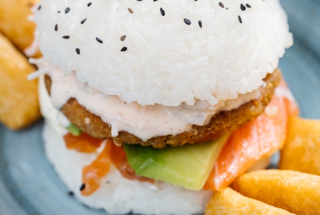 MGF-burgersushi2